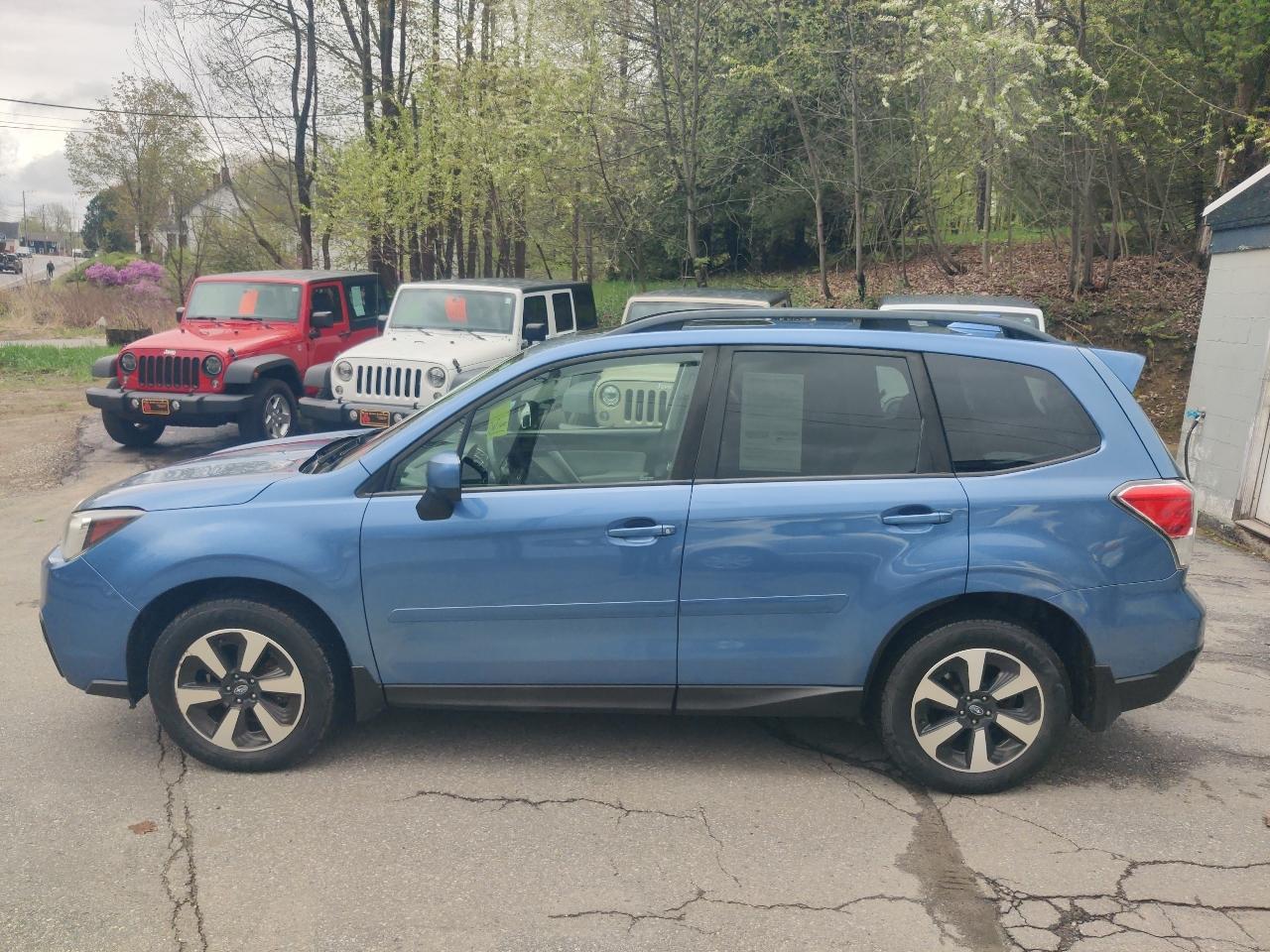 Subaru Forester 2.5i Premium PZEV CVT 2017