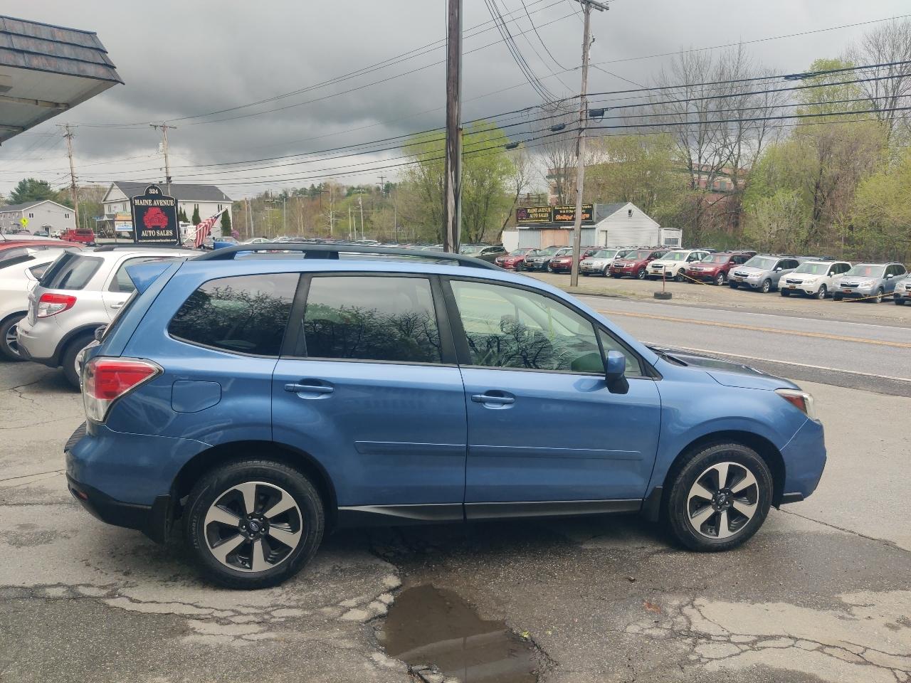 Subaru Forester 2.5i Premium PZEV CVT 2017