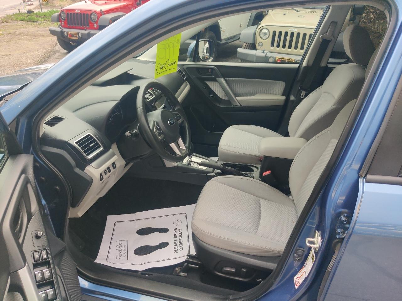 Subaru Forester 2.5i Premium PZEV CVT 2017