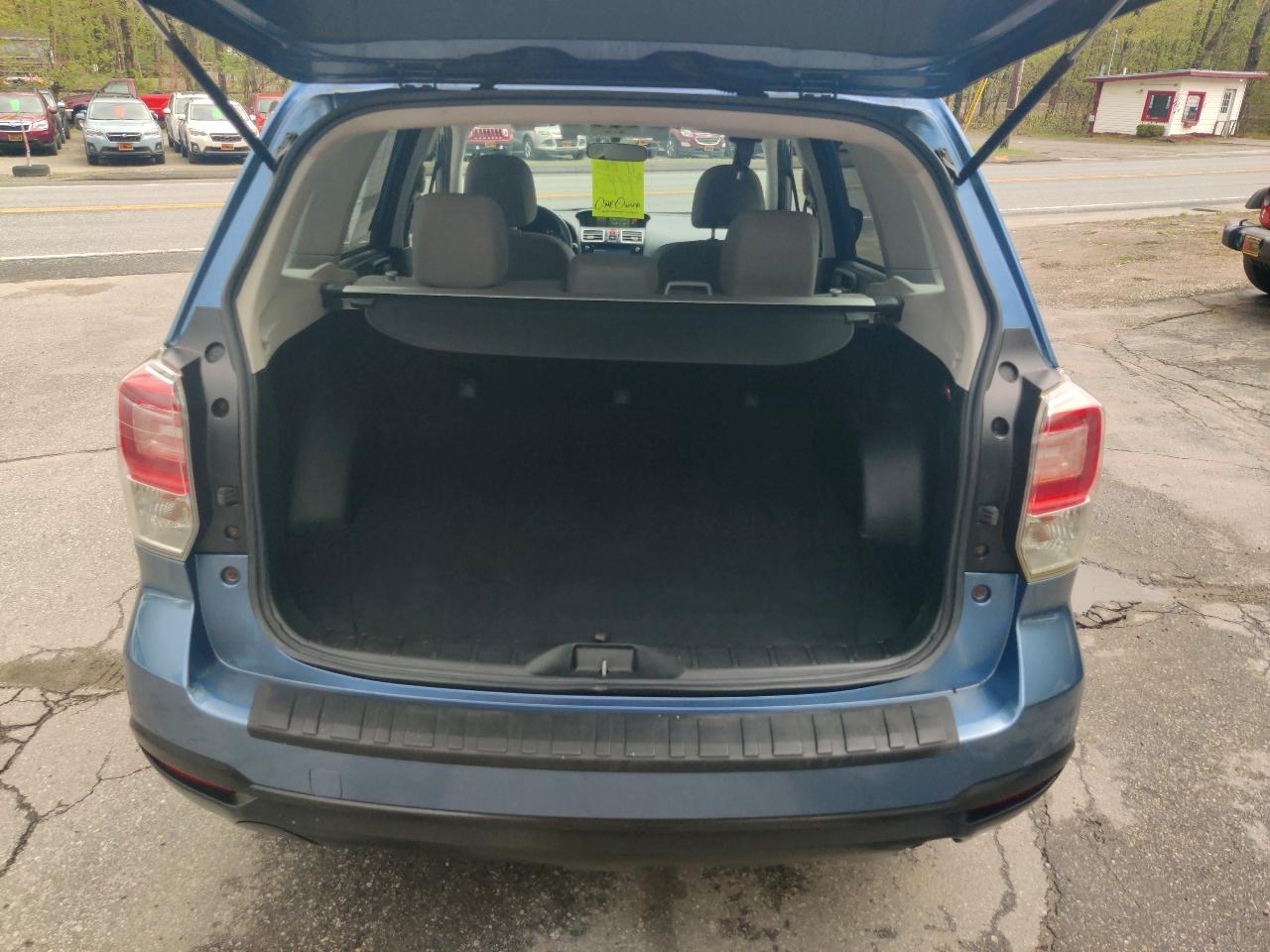 Subaru Forester 2.5i Premium PZEV CVT 2017