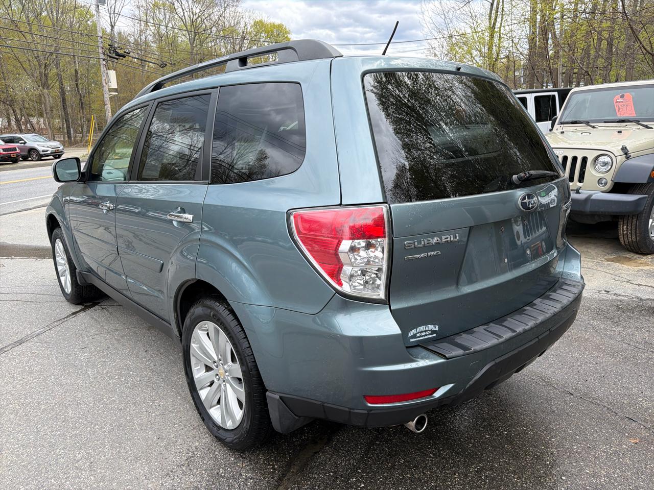 Subaru Forester 2.5X Premium 2011
