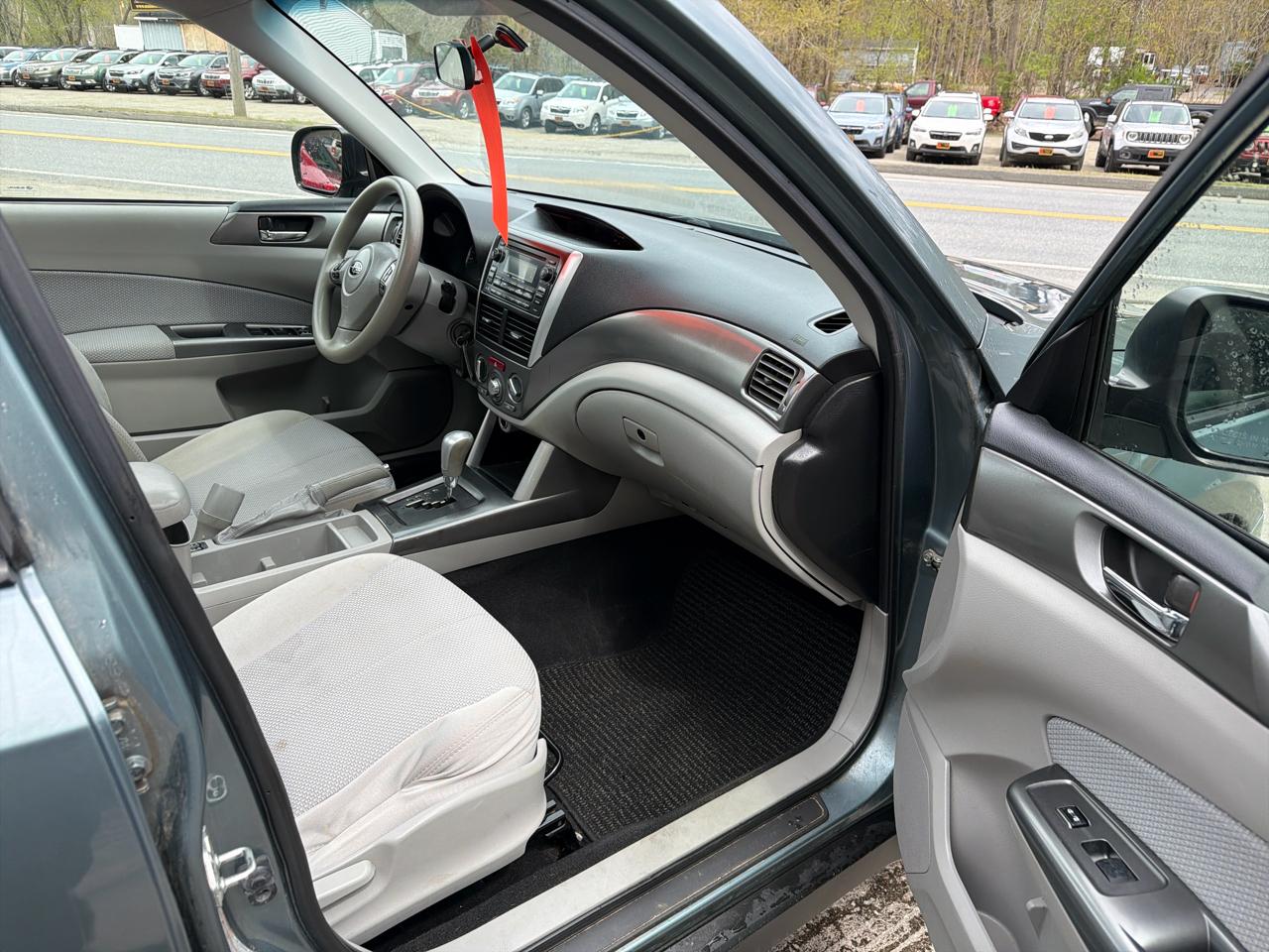 Subaru Forester 2.5X Premium 2011