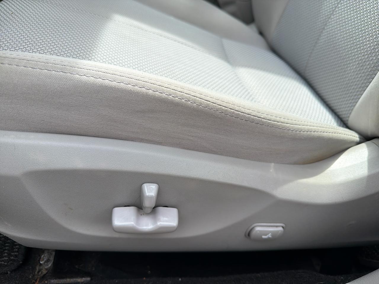 Subaru Forester 2.5X Premium 2011
