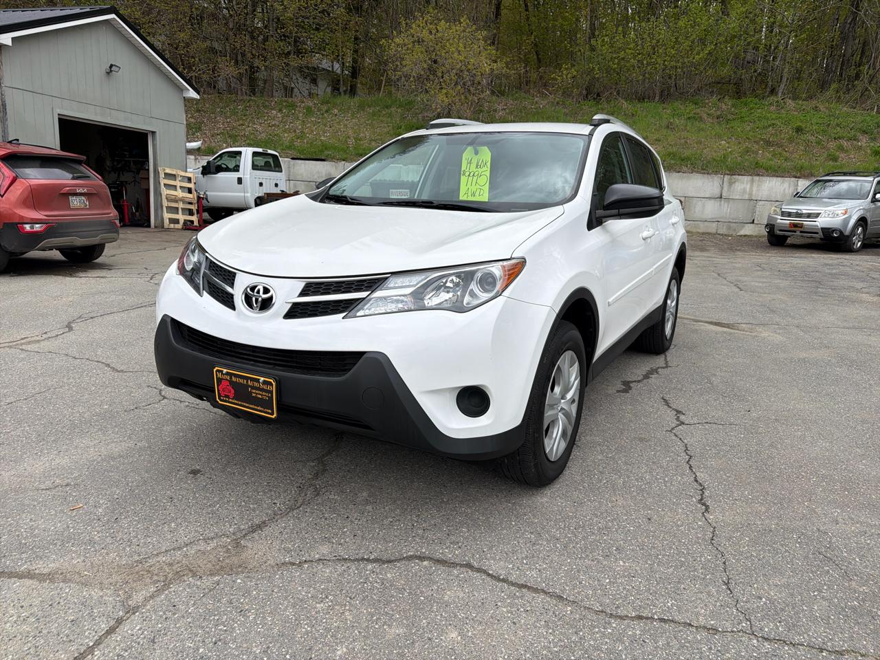 Toyota RAV4 LE AWD 2014