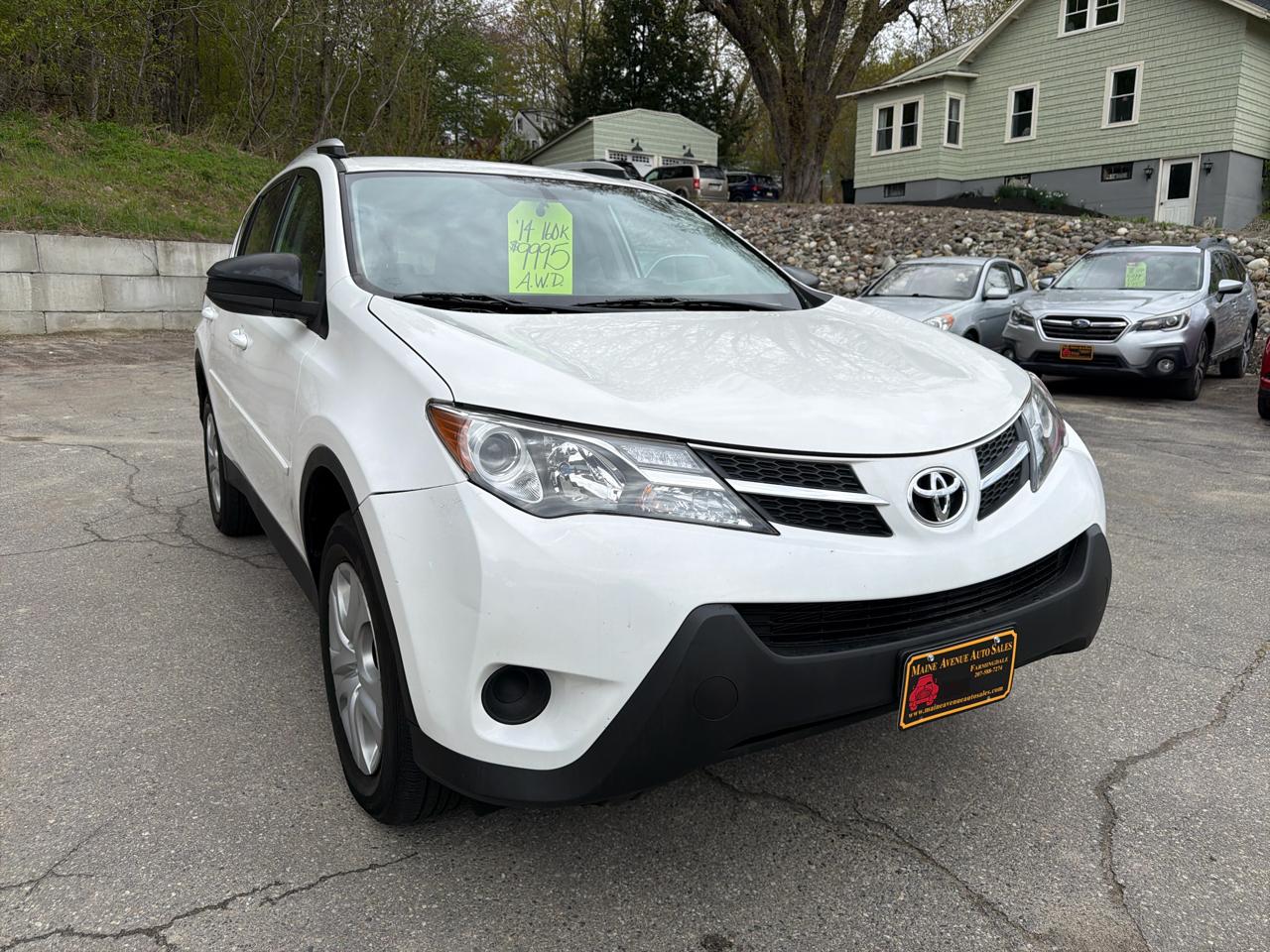 Toyota RAV4 LE AWD 2014