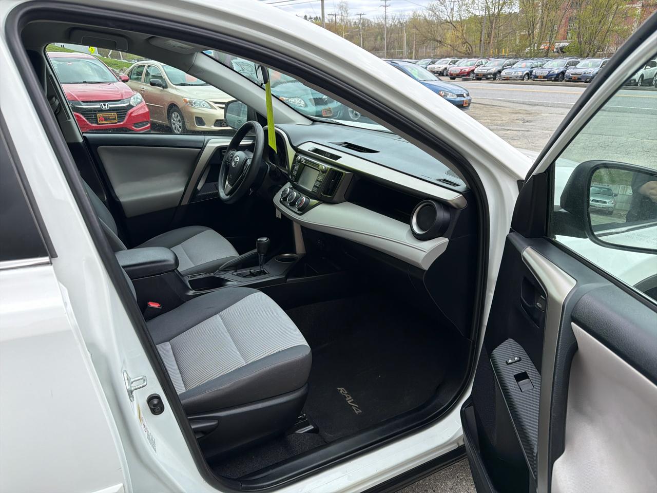 Toyota RAV4 LE AWD 2014
