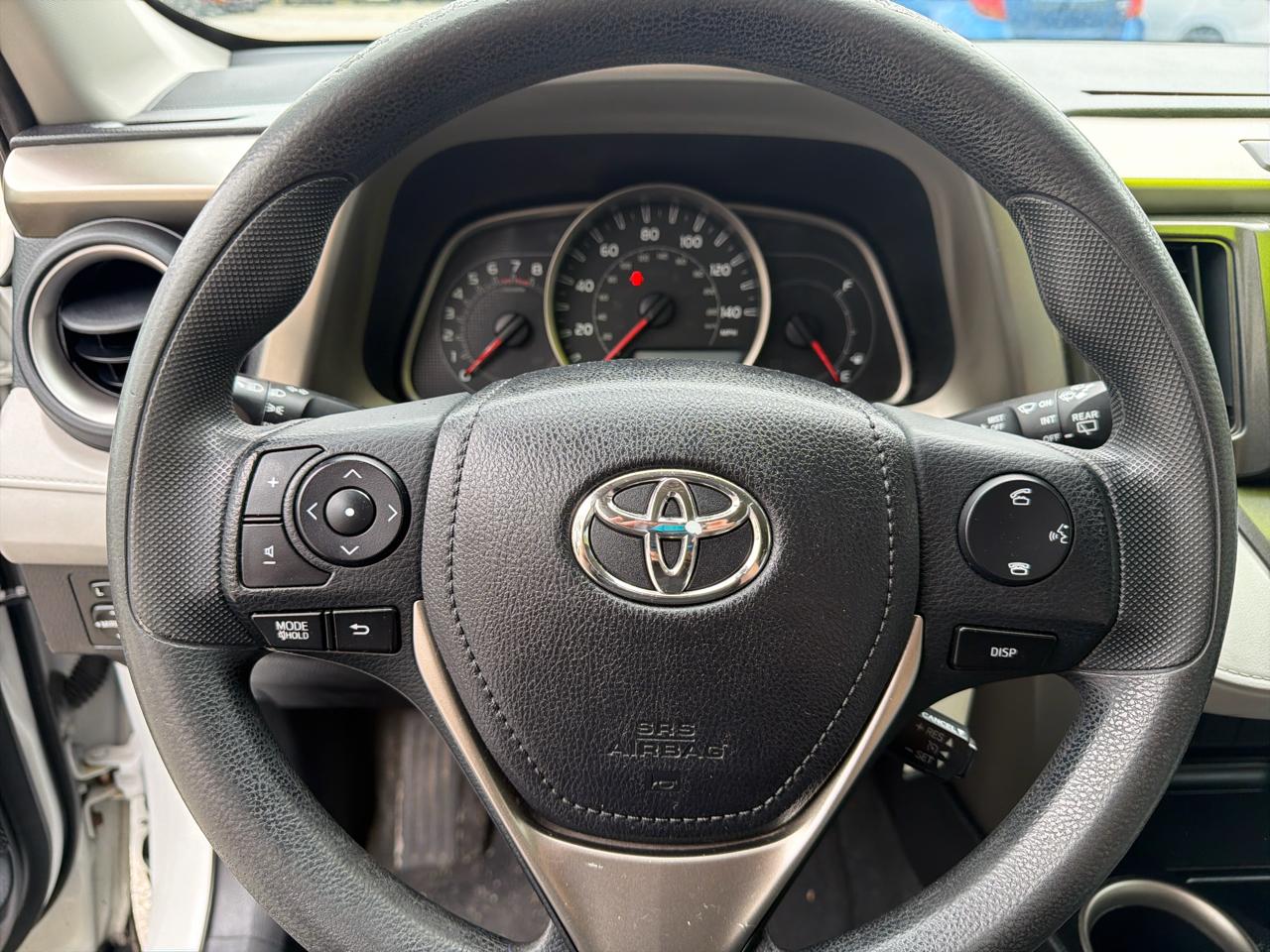 Toyota RAV4 LE AWD 2014