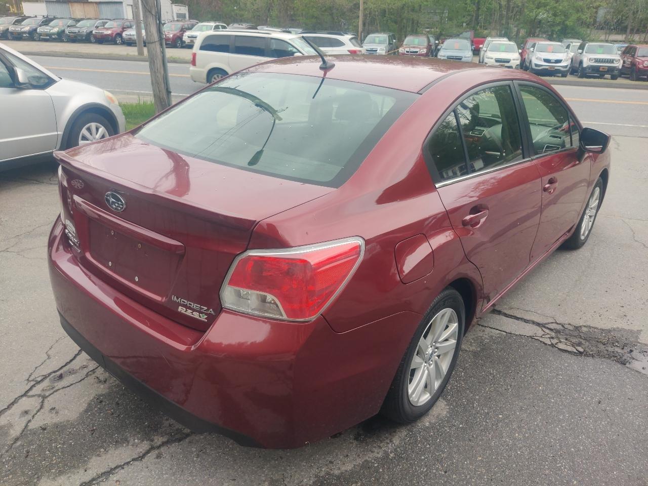 Subaru Impreza 2.0i Premium PZEV 4-Door 2015