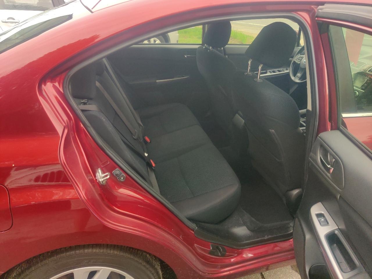 Subaru Impreza 2.0i Premium PZEV 4-Door 2015