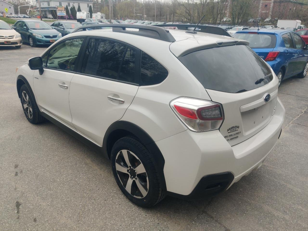 Subaru XV Crosstrek Hybrid 2.0i Touring 2014