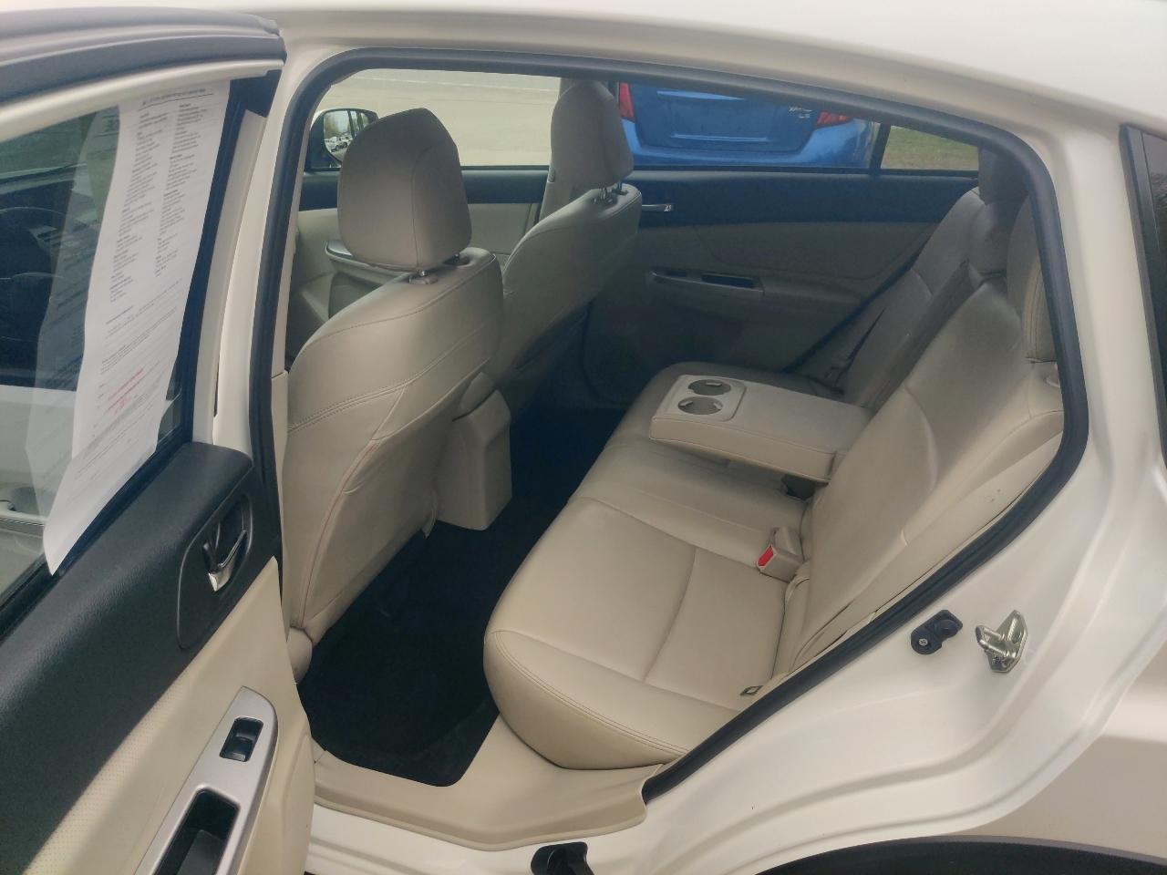 Subaru XV Crosstrek Hybrid 2.0i Touring 2014