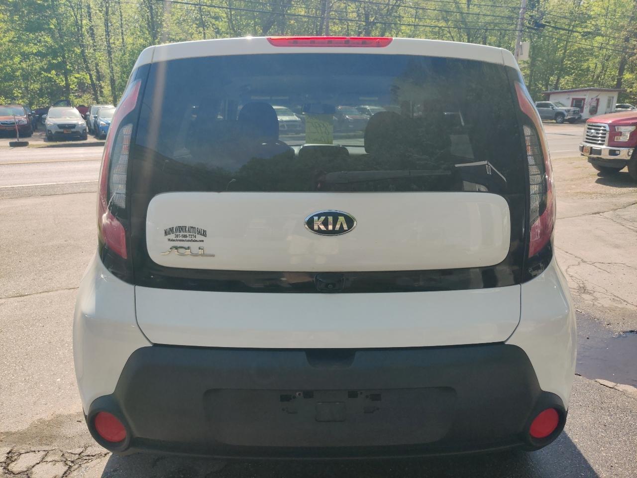 Kia Soul Base 6A 2016