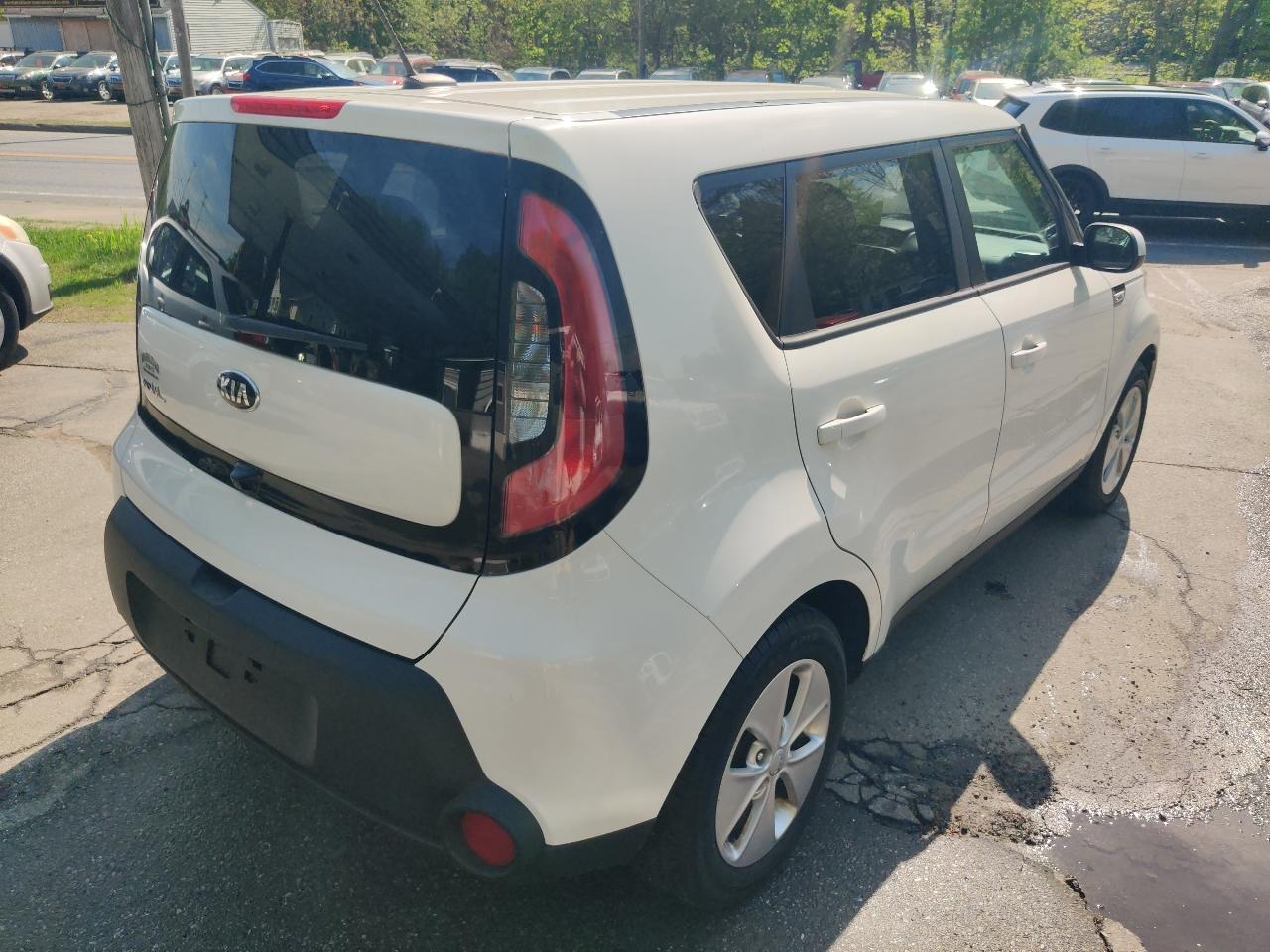 Kia Soul Base 6A 2016
