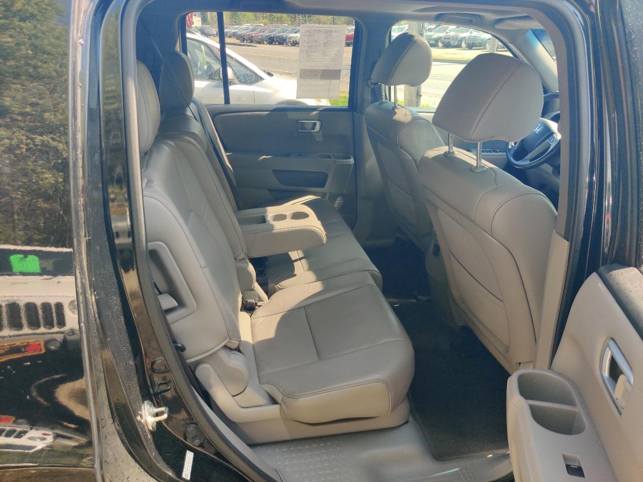 Honda Pilot EX-L 4WD 5-Spd AT with Navigation 2015