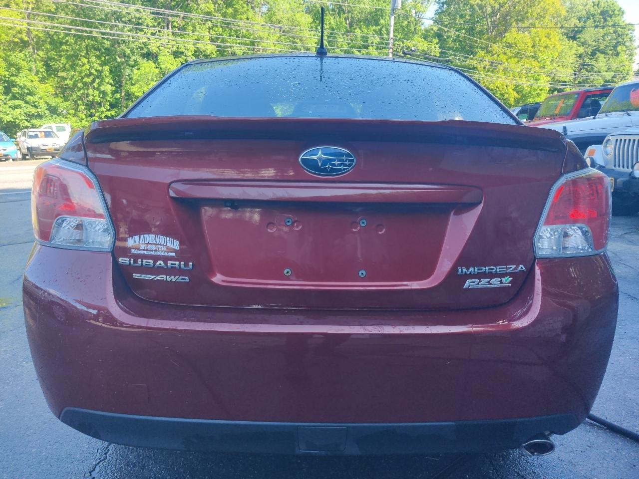 Subaru Impreza 2.0i PZEV CVT 4-Door 2016