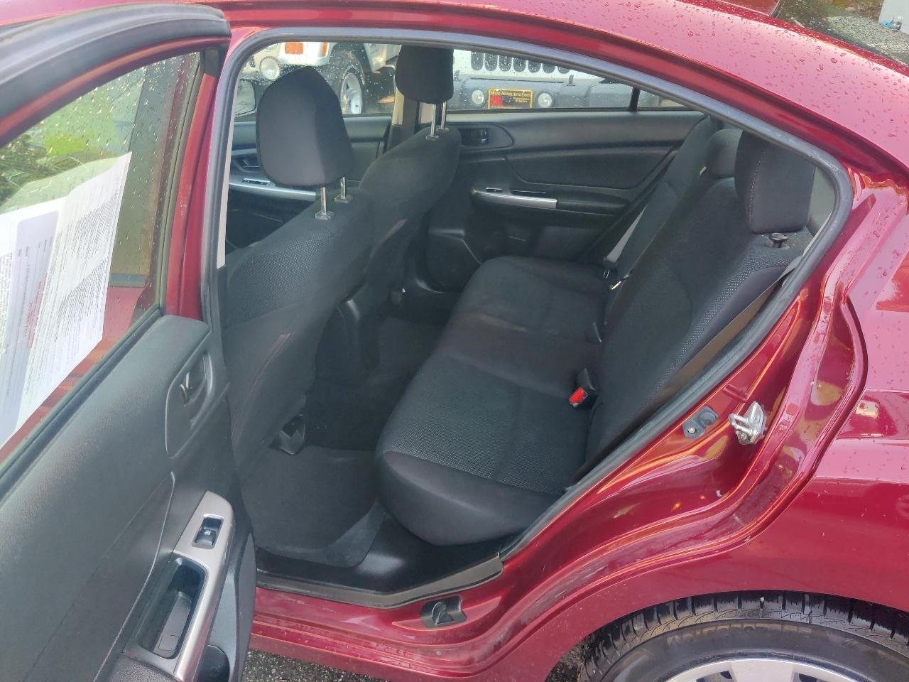 Subaru Impreza 2.0i PZEV CVT 4-Door 2016