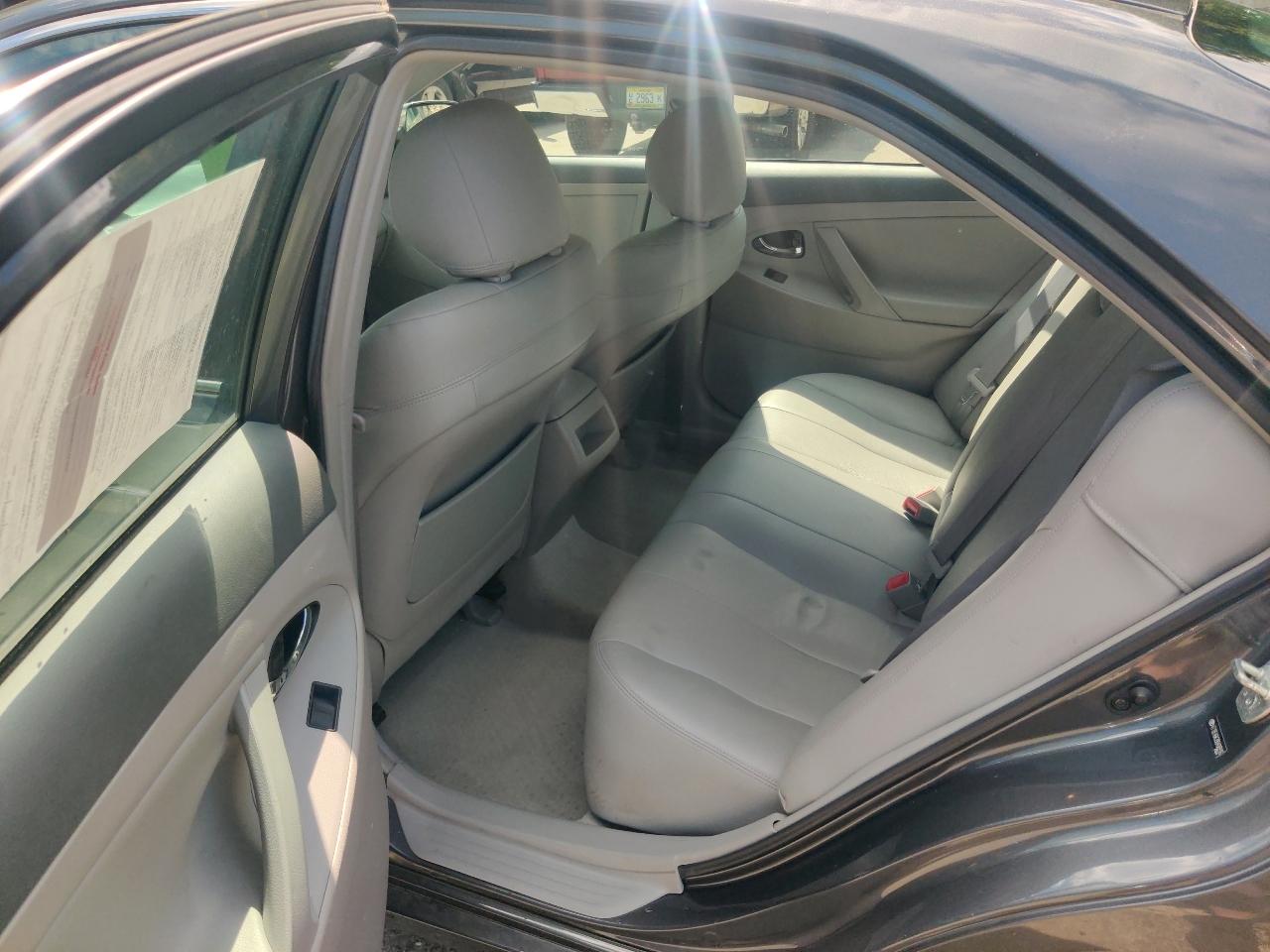 Toyota Camry XLE 5-Spd AT 2009