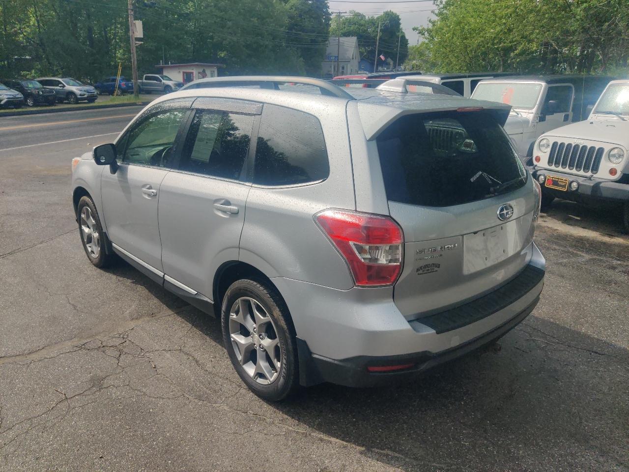 Subaru Forester 2.5i Touring 2016