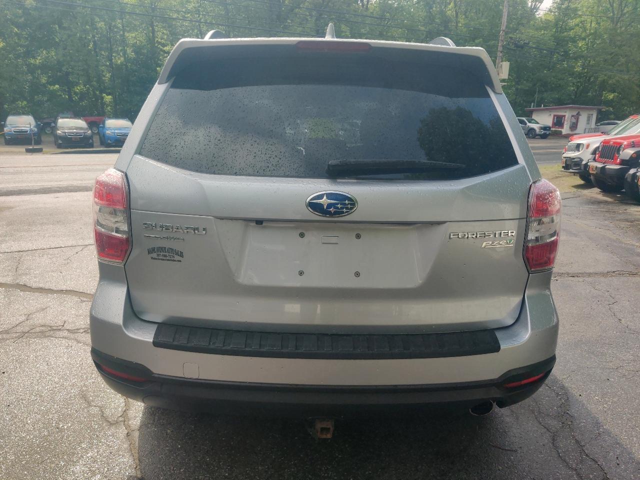 Subaru Forester 2.5i Touring 2016
