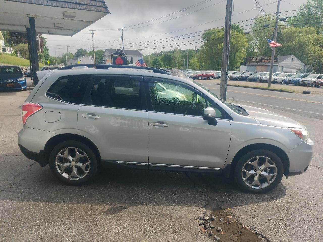Subaru Forester 2.5i Touring 2016