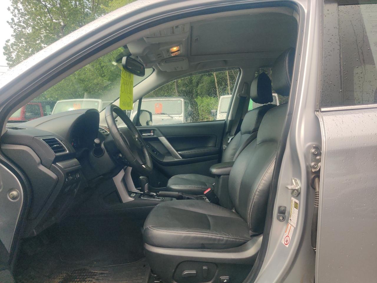 Subaru Forester 2.5i Touring 2016