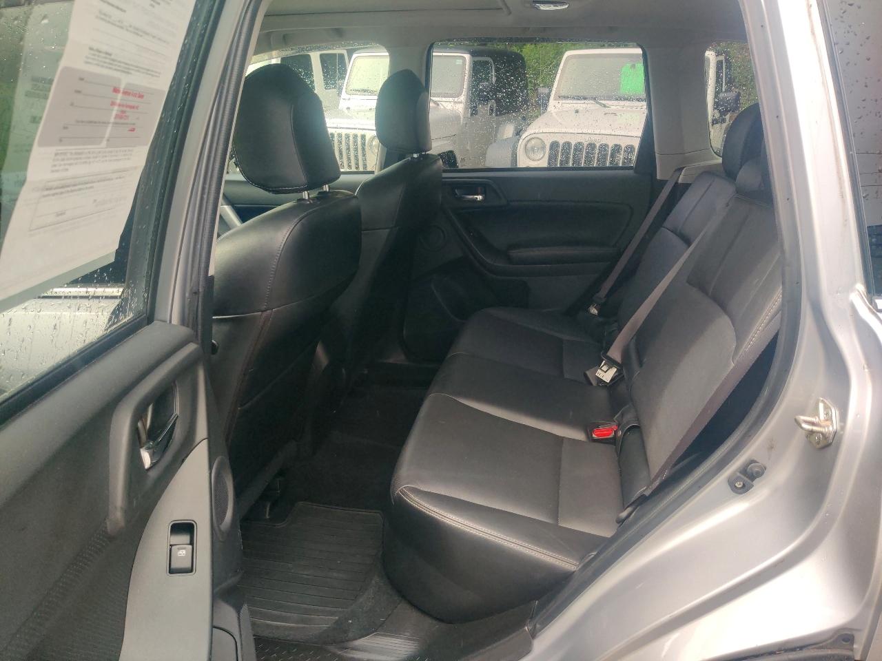 Subaru Forester 2.5i Touring 2016