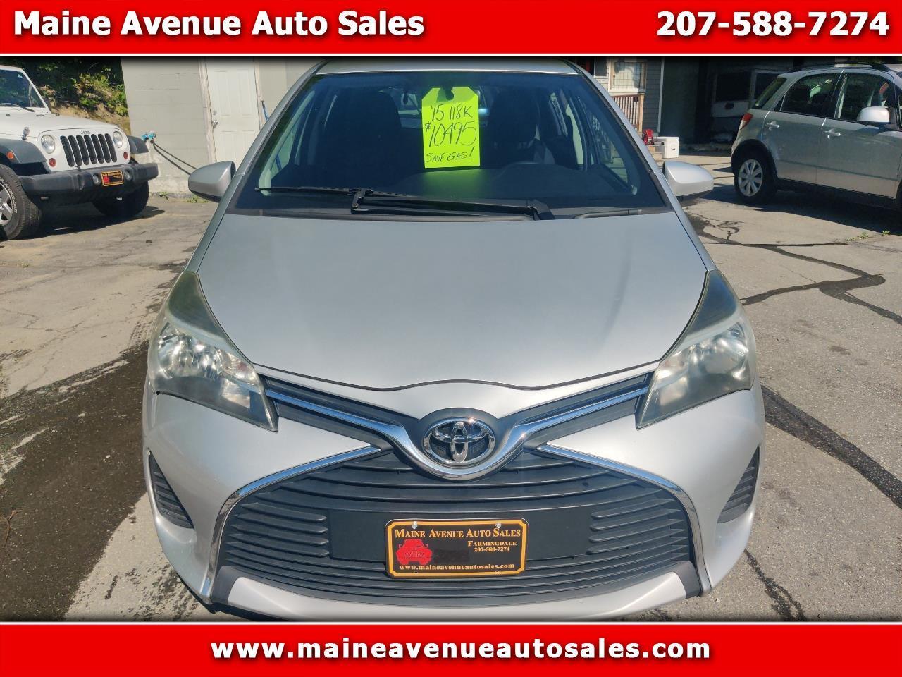 Toyota Yaris LE 5-Door AT 2015