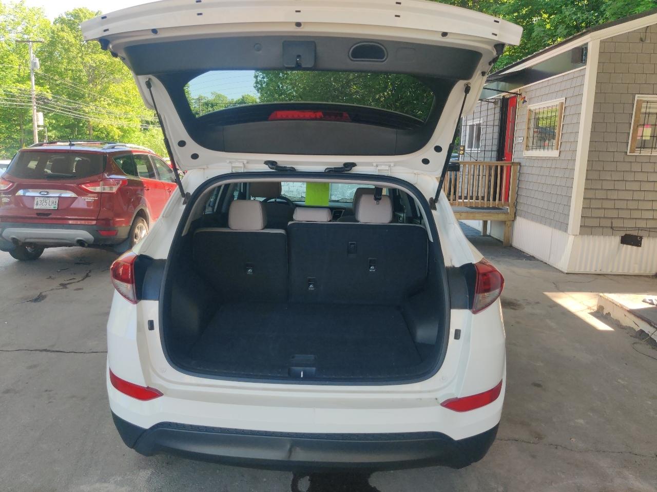 Hyundai Tucson SE w/Preferred Package AWD 2016