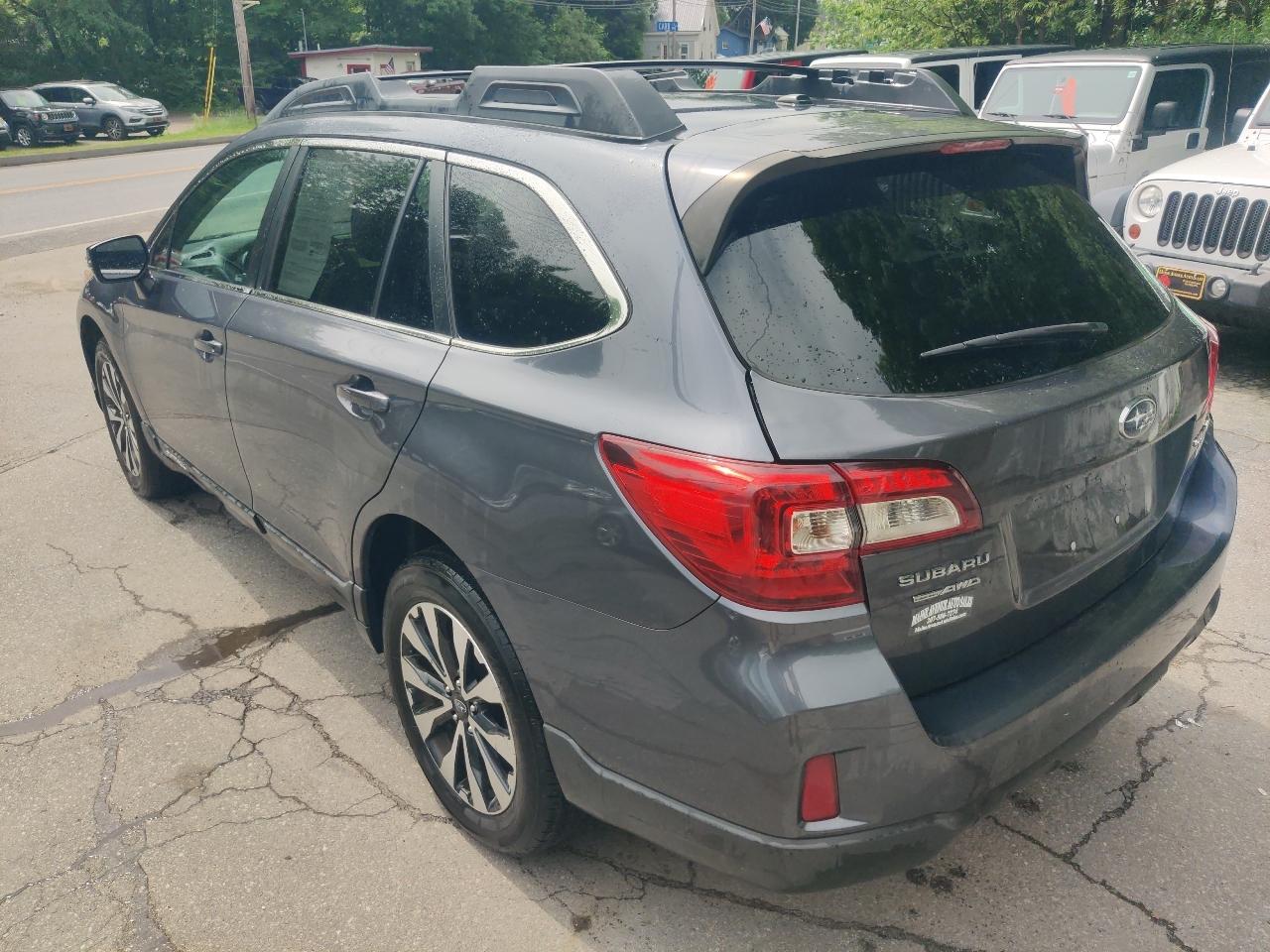 Subaru Outback 2.5i Limited 2015