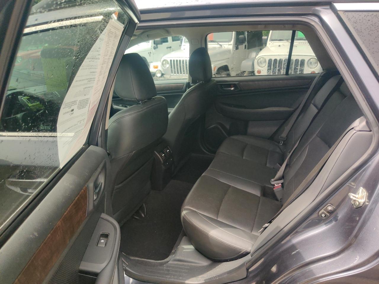 Subaru Outback 2.5i Limited 2015