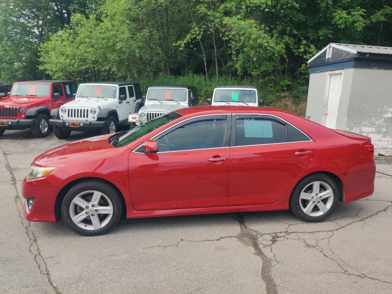 Toyota Camry SE 2014