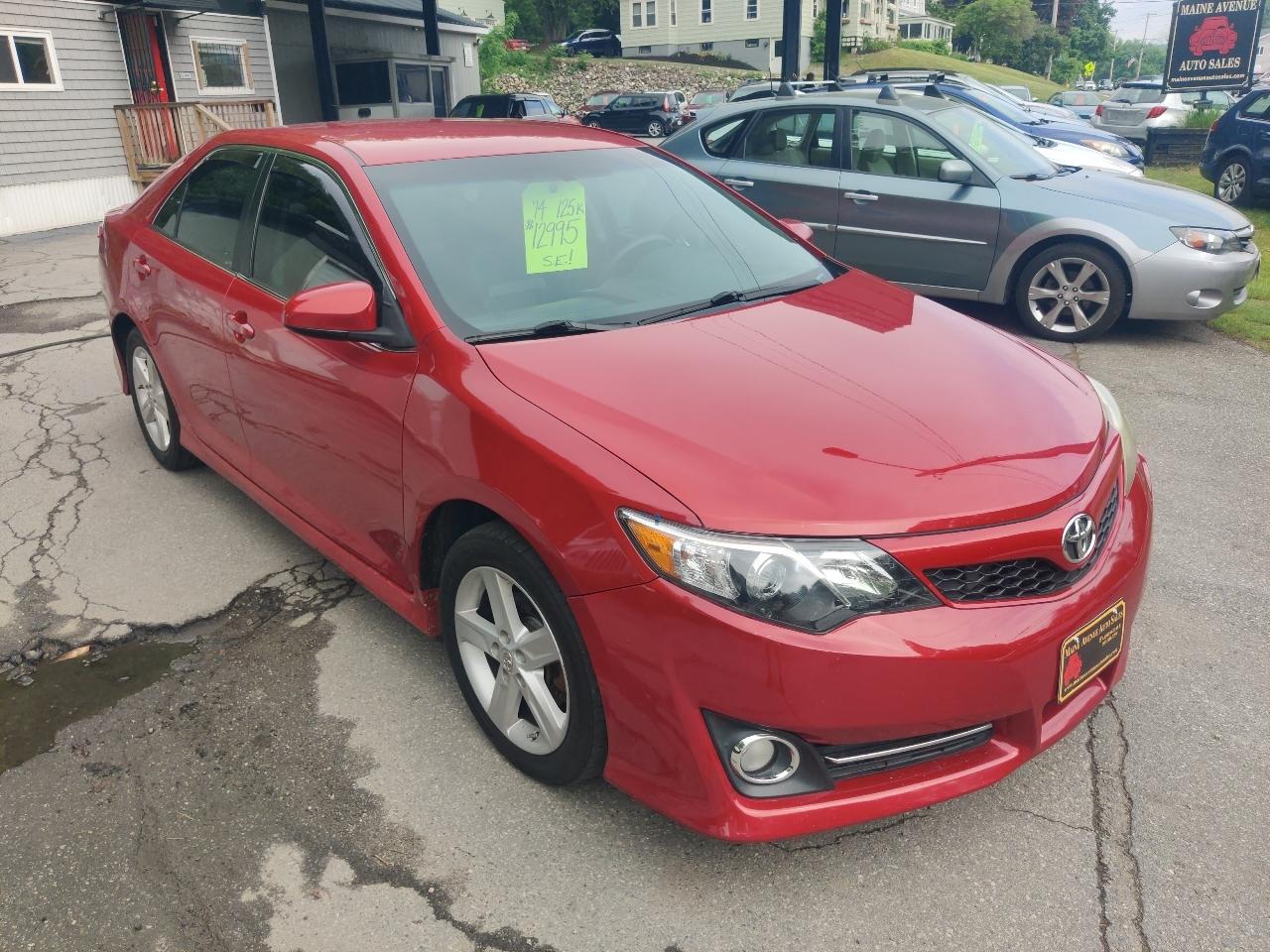 Toyota Camry SE 2014