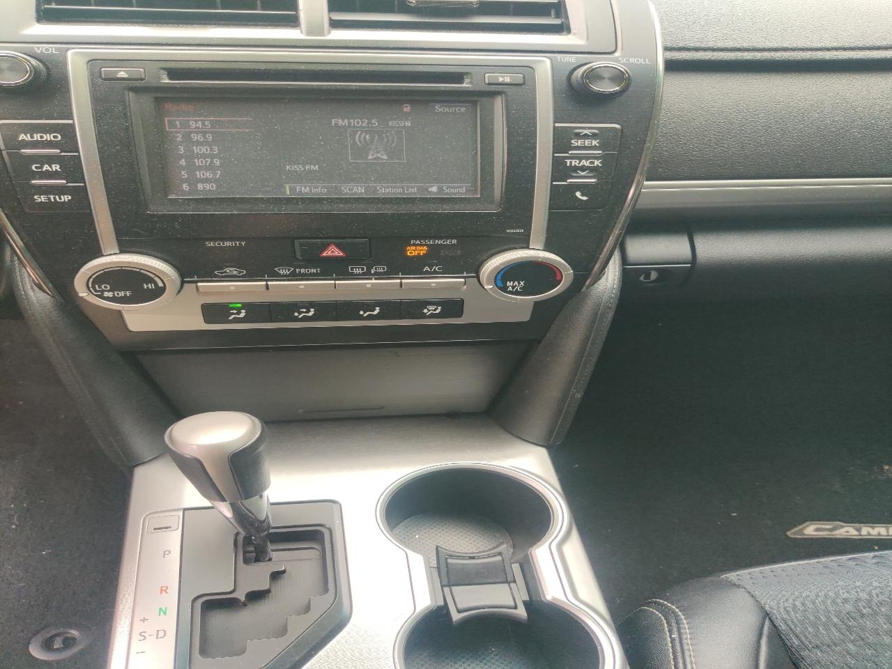 Toyota Camry SE 2014