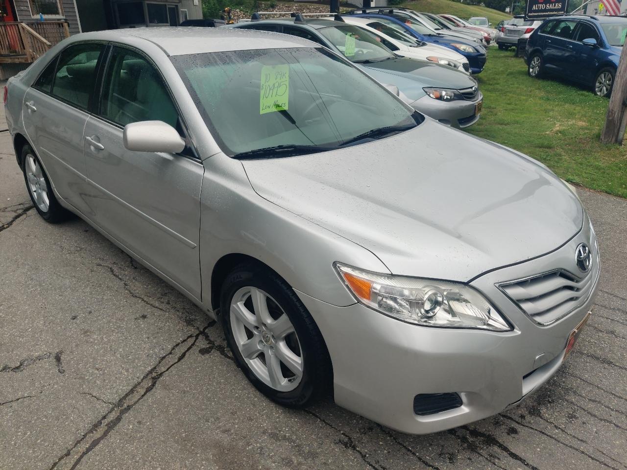 Toyota Camry LE 6-Spd AT 2010