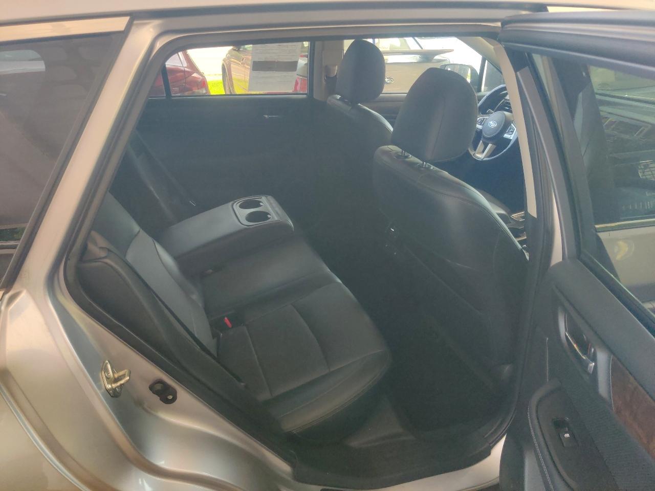 Subaru Outback 3.6R Limited 2015