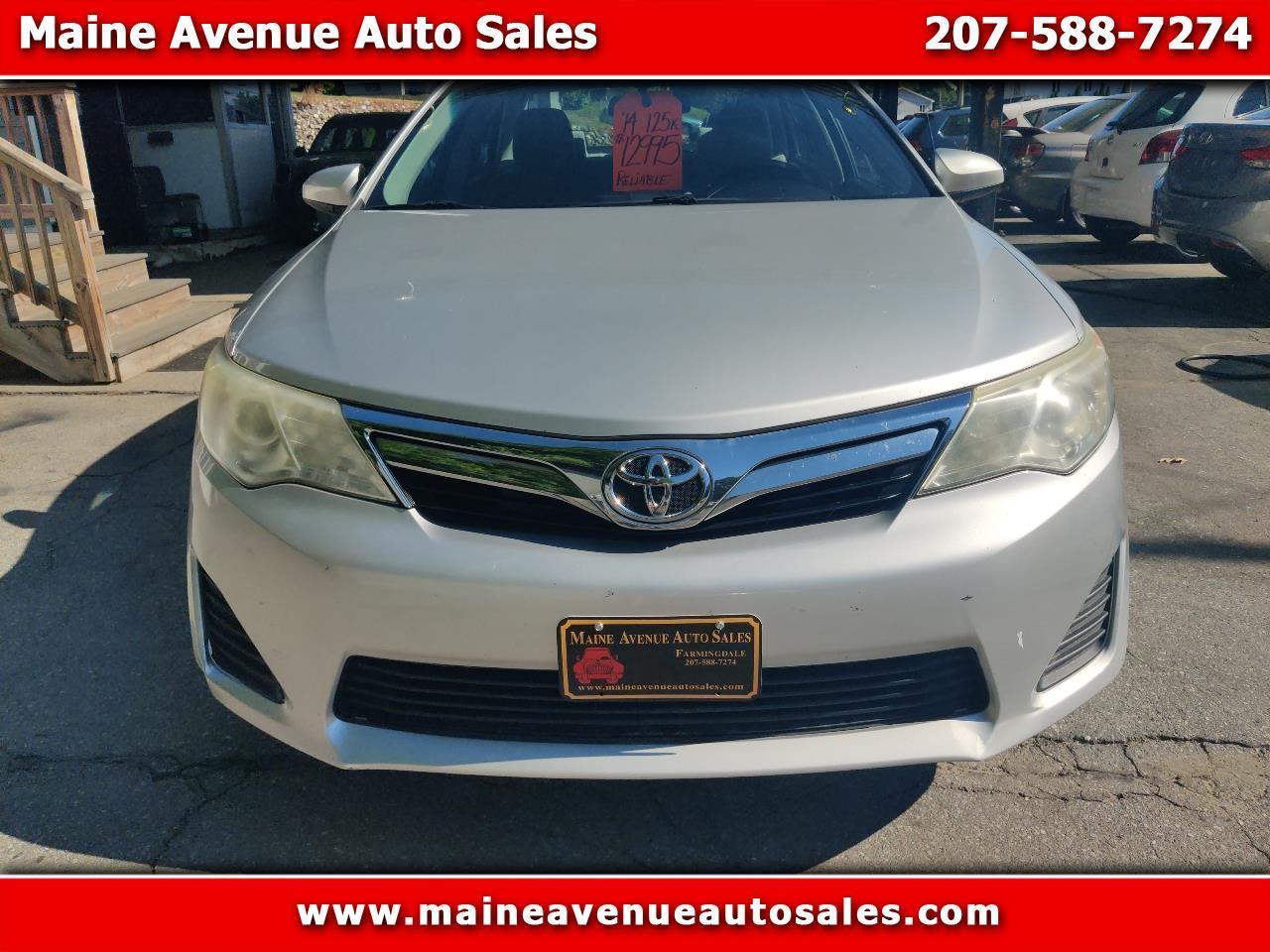 Toyota Camry LE 2014