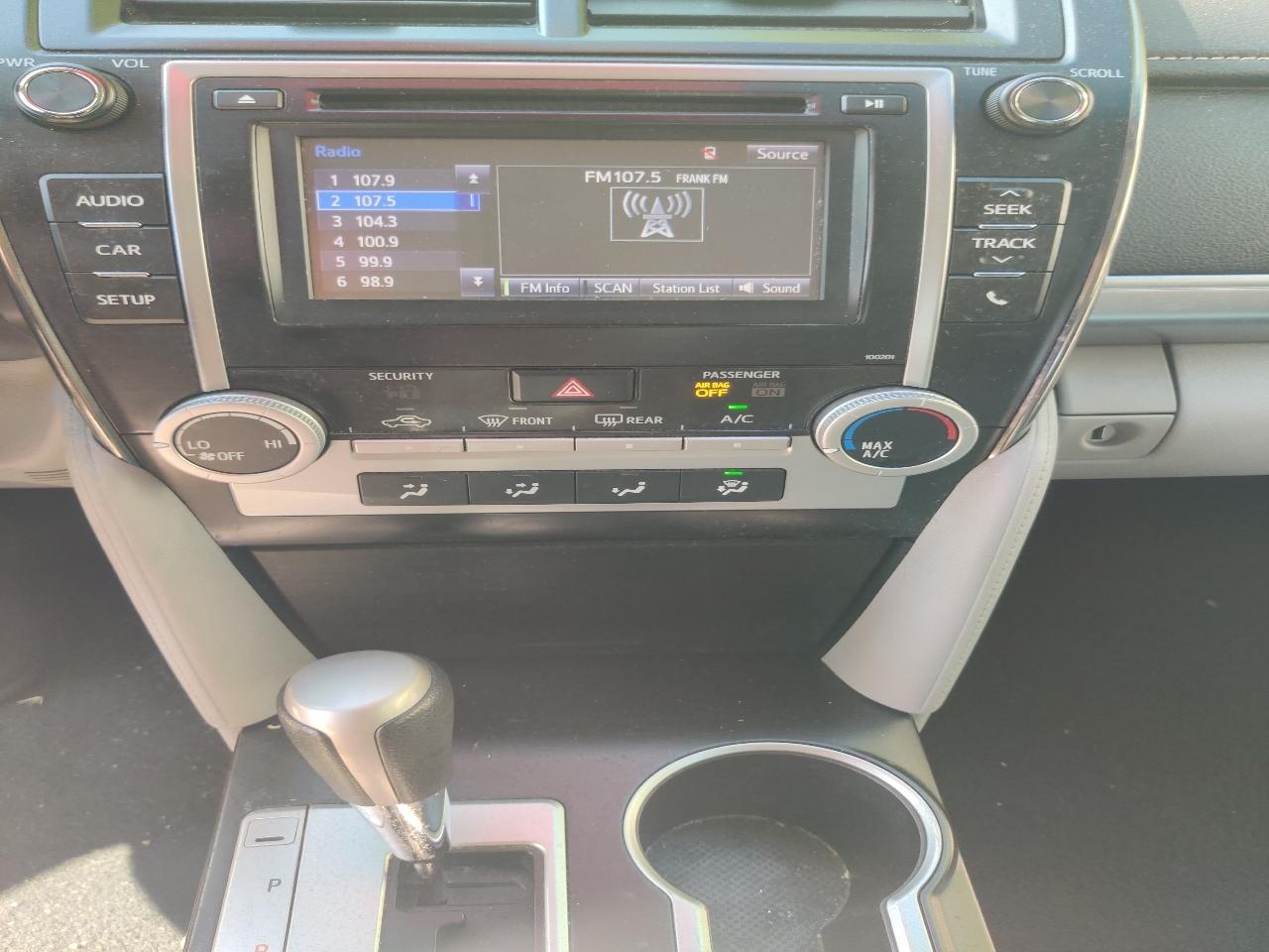 Toyota Camry LE 2014