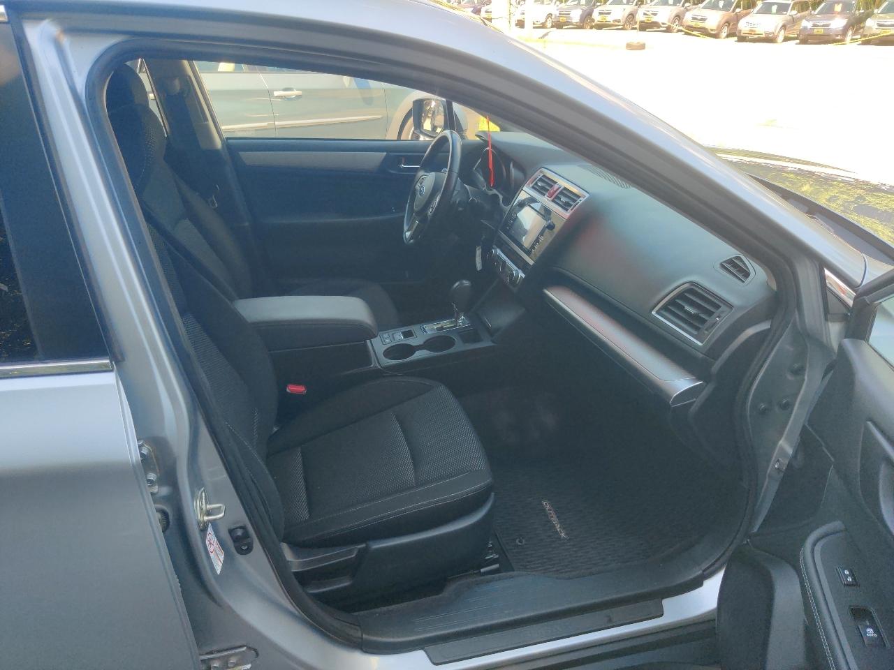 Subaru Outback 2.5i Premium 2015