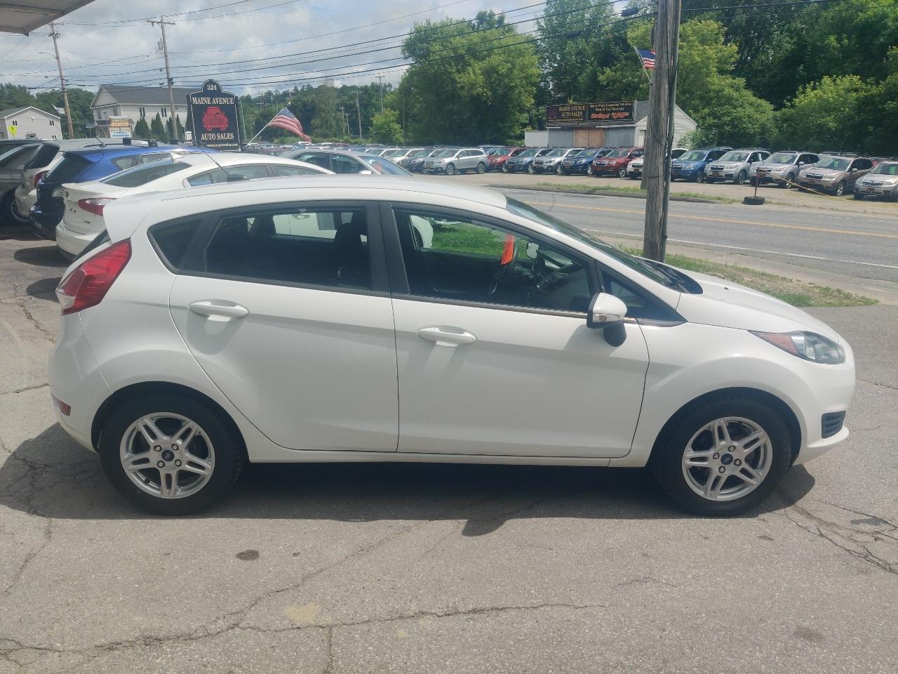 Ford Fiesta SE Hatchback 2018