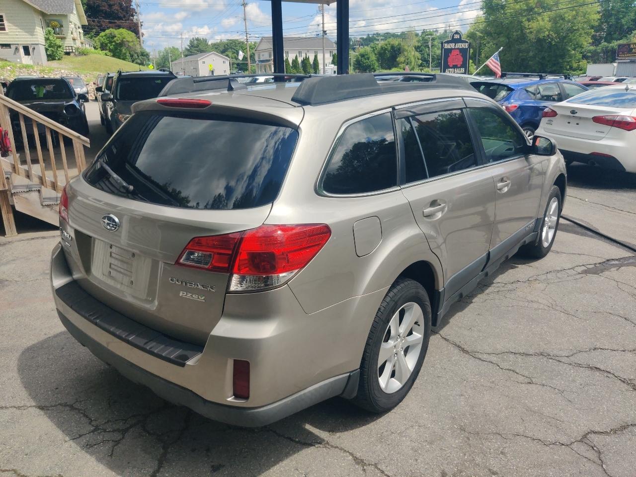 Subaru Outback 2.5i Limited 2014