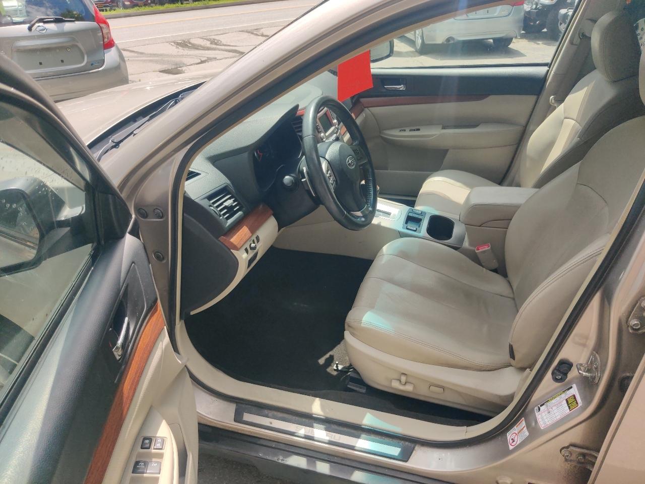 Subaru Outback 2.5i Limited 2014
