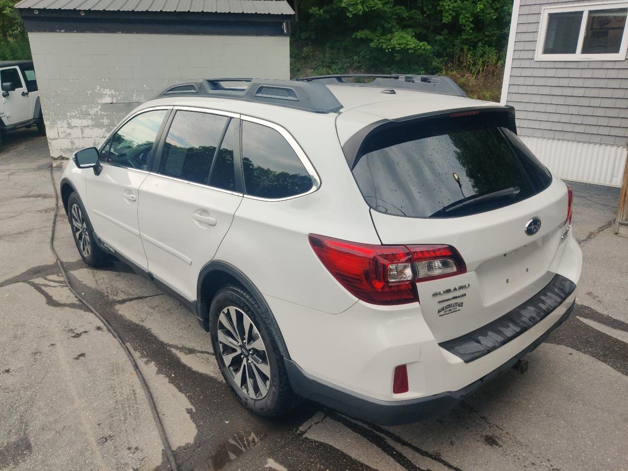 Subaru Outback 2.5i Limited 2015