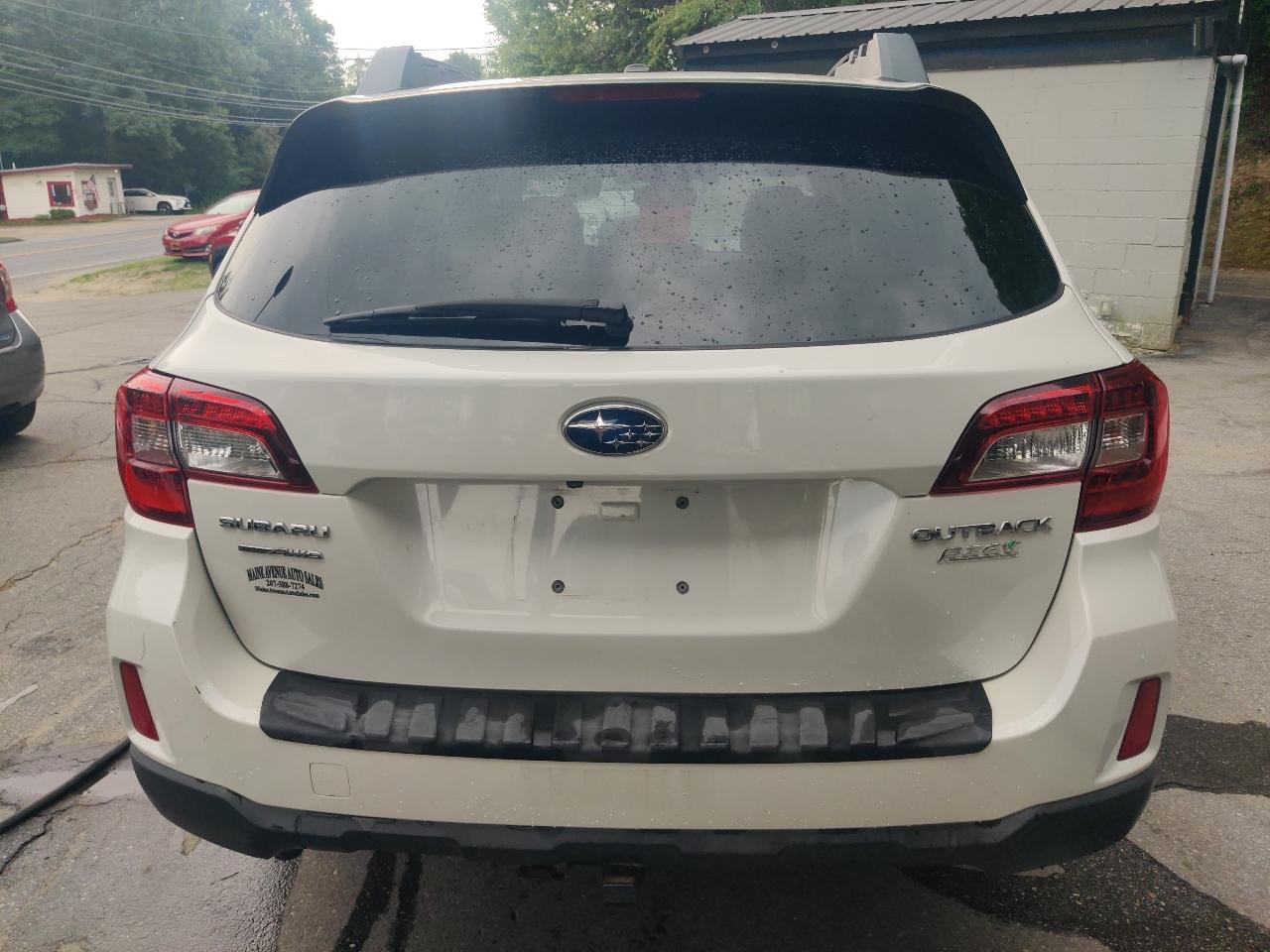 Subaru Outback 2.5i Limited 2015