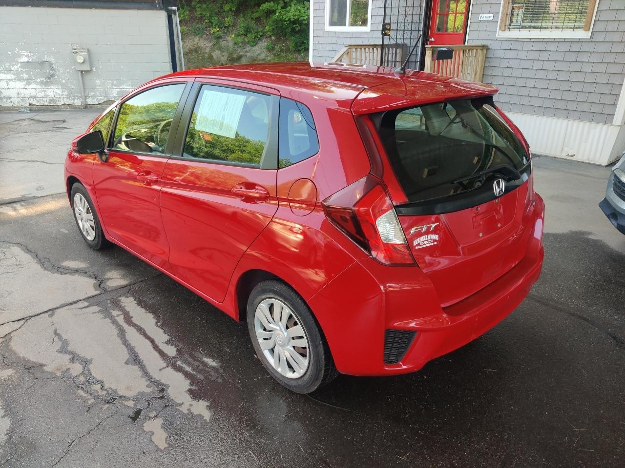 Honda Fit LX 6-Spd MT 2017