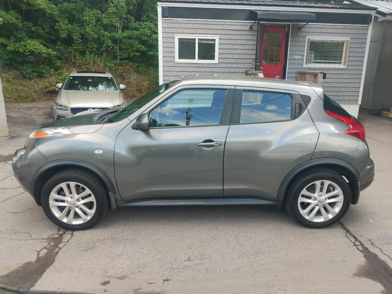 Nissan Juke S AWD 2012