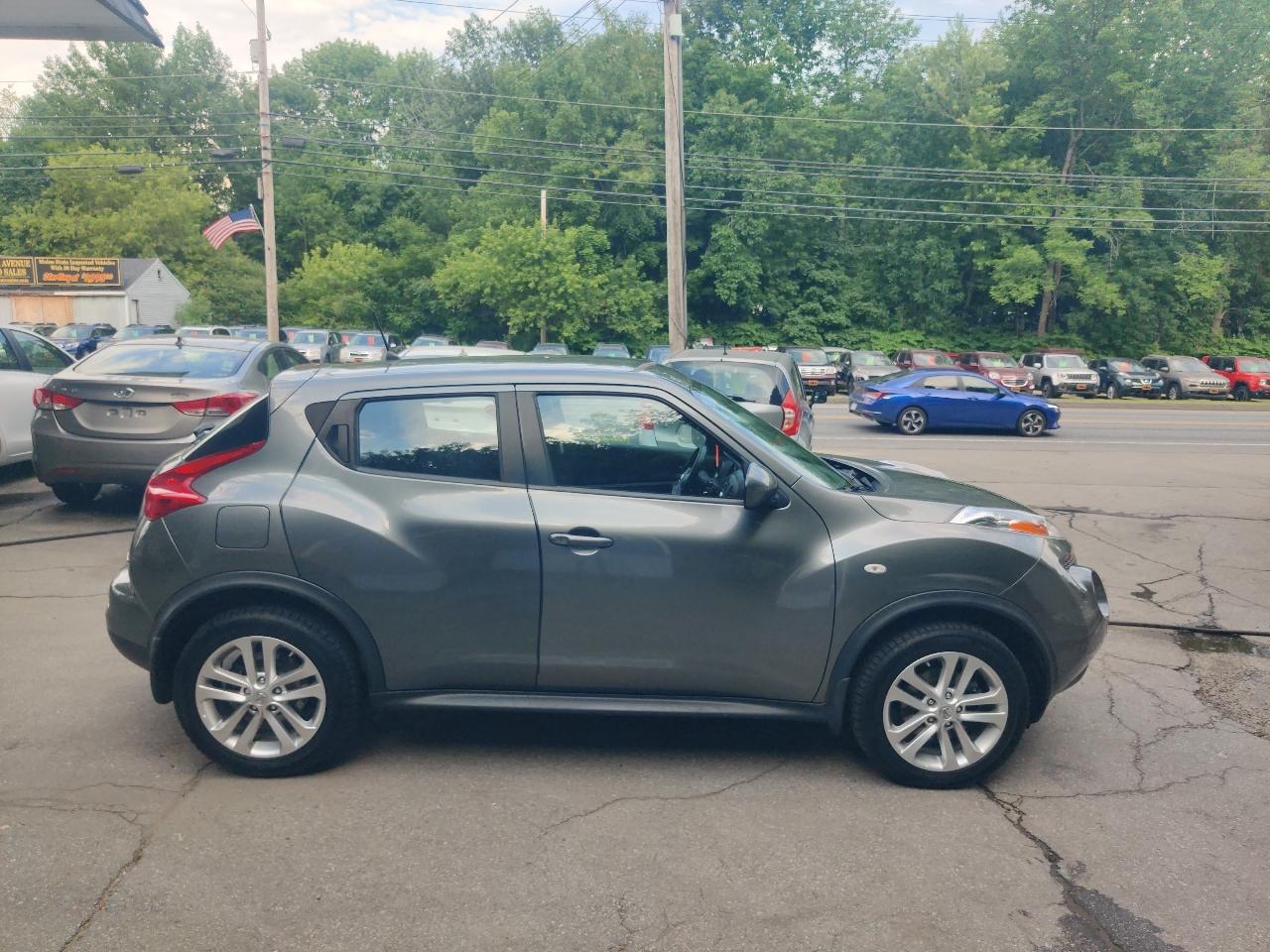 Nissan Juke S AWD 2012
