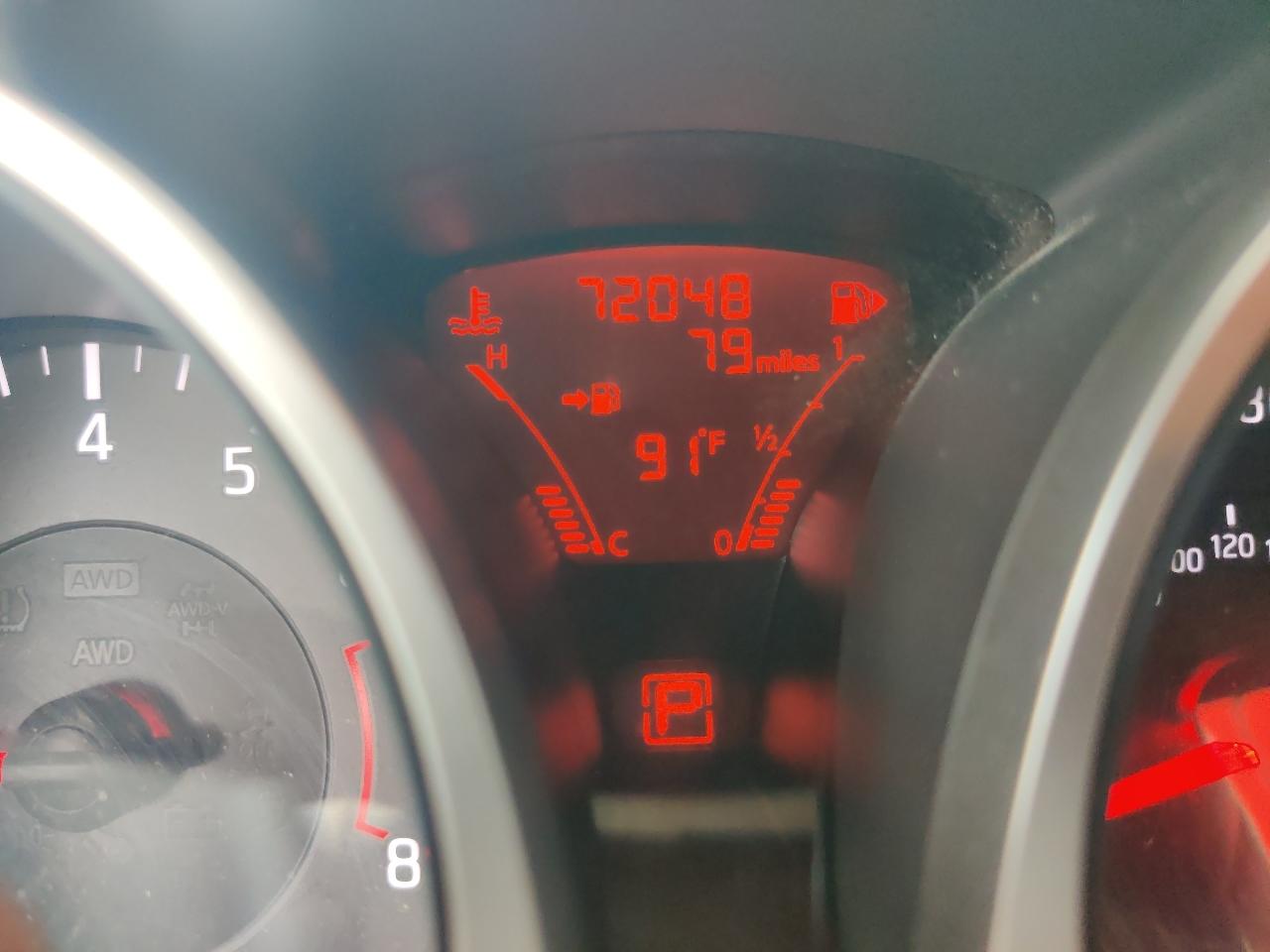 Nissan Juke S AWD 2012