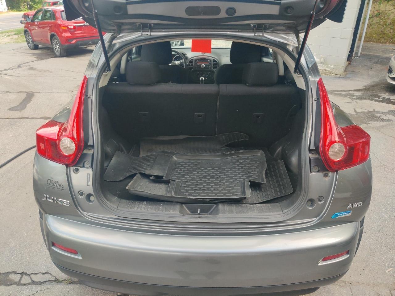 Nissan Juke S AWD 2012