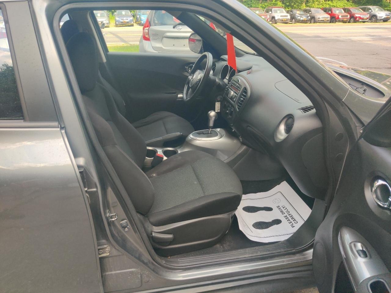 Nissan Juke S AWD 2012