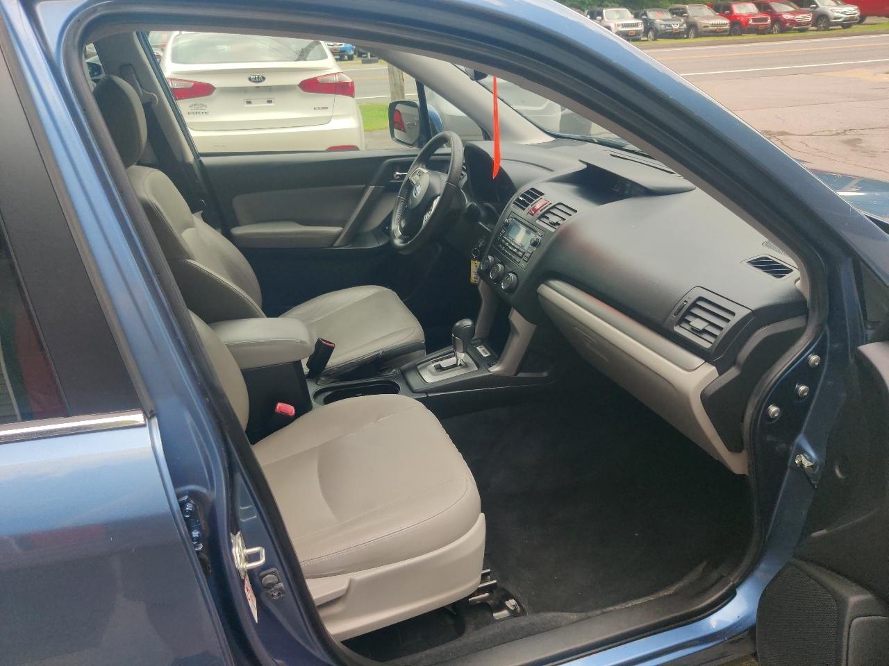 Subaru Forester 2.5i Limited 2015